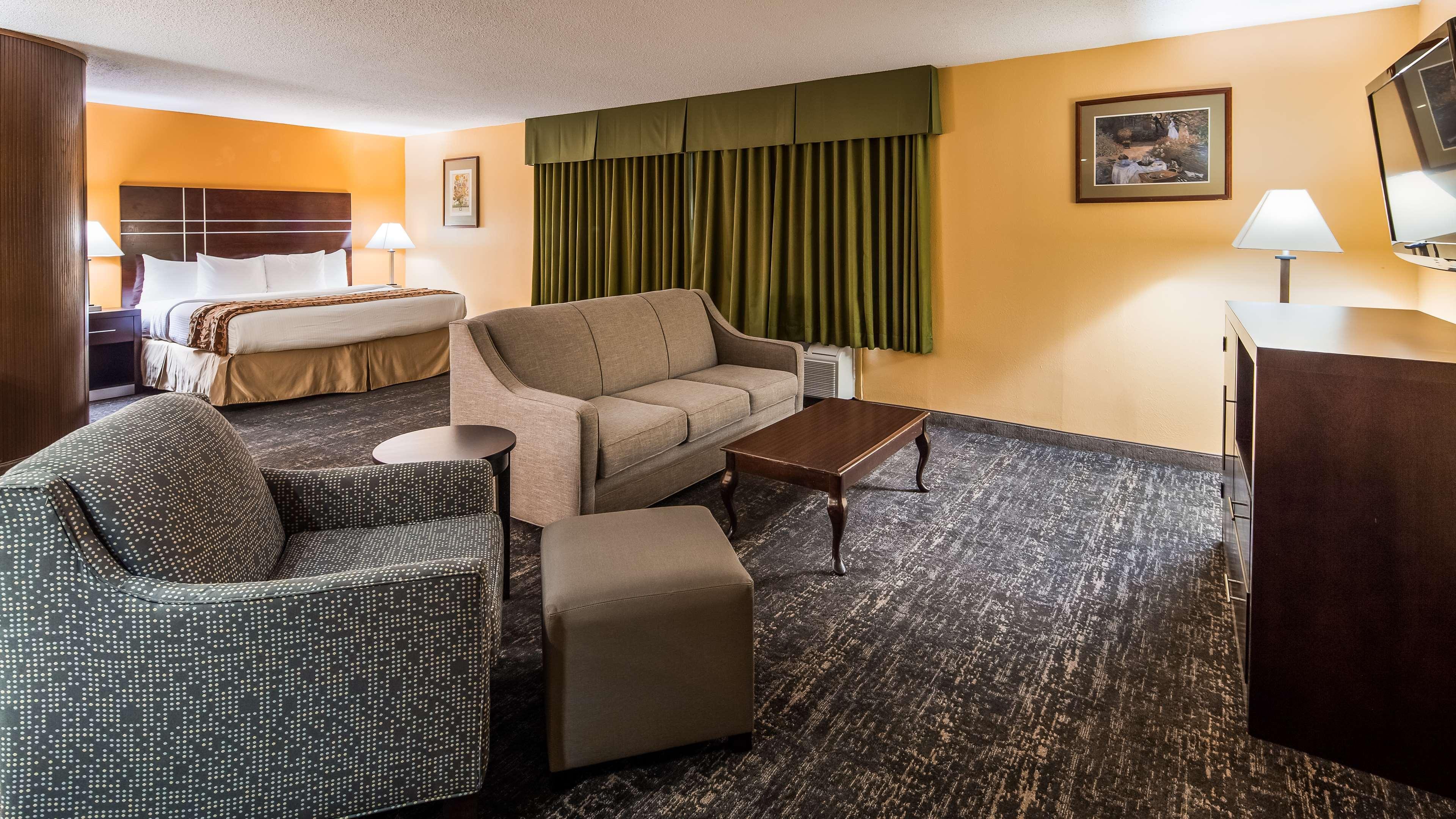Best Western Luxbury Inn Форт Уэйн Экстерьер фото