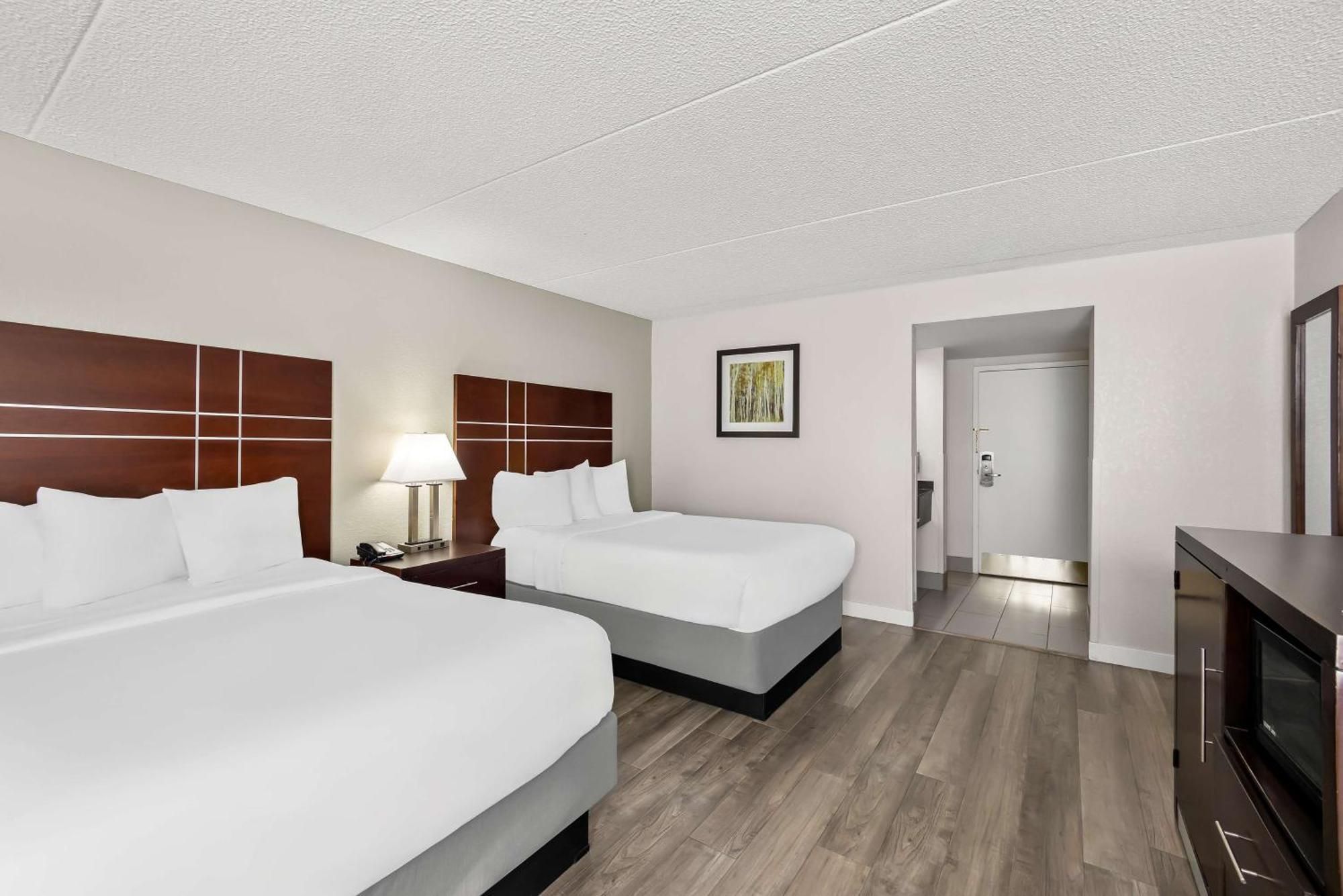 Best Western Luxbury Inn Форт Уэйн Экстерьер фото