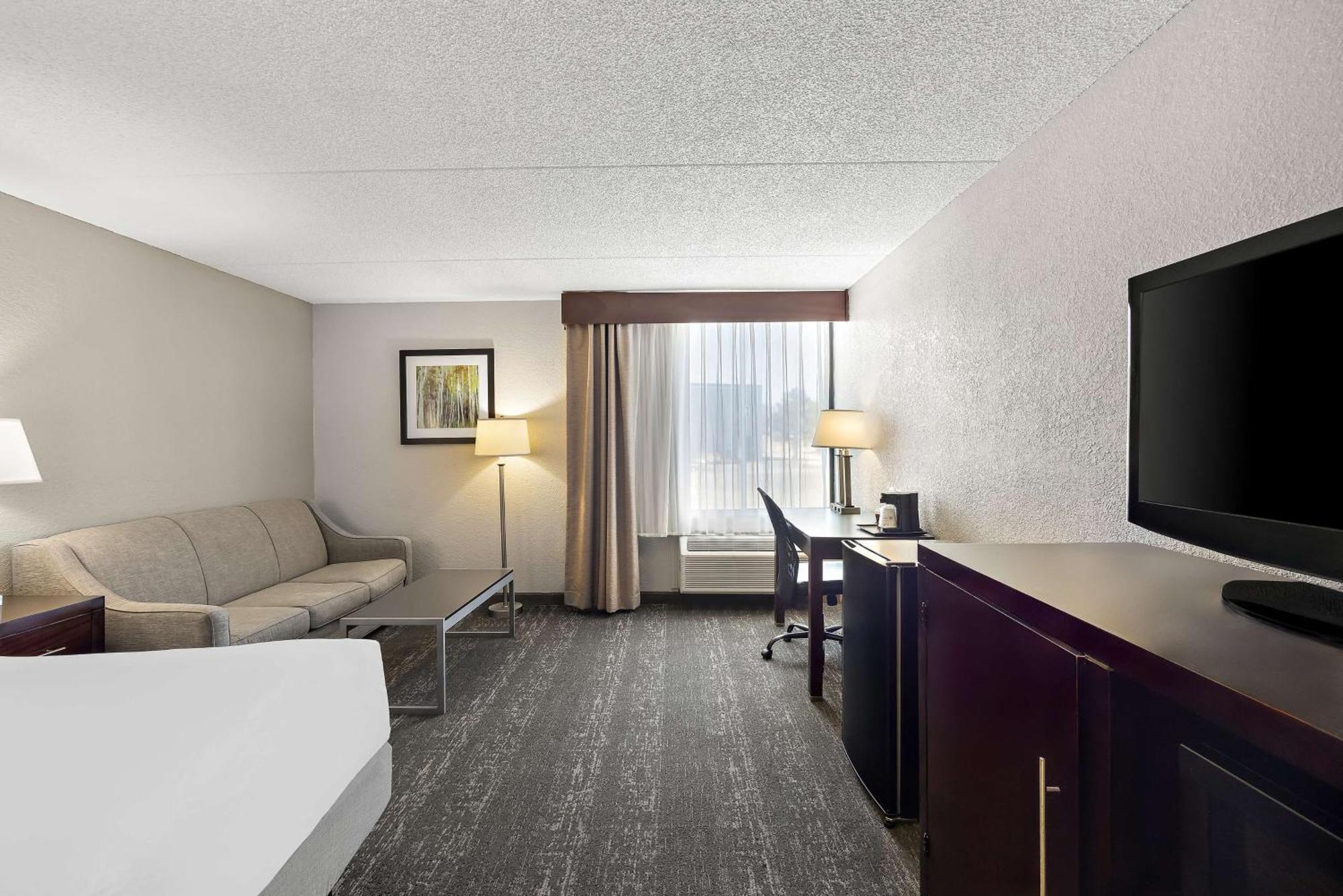 Best Western Luxbury Inn Форт Уэйн Экстерьер фото
