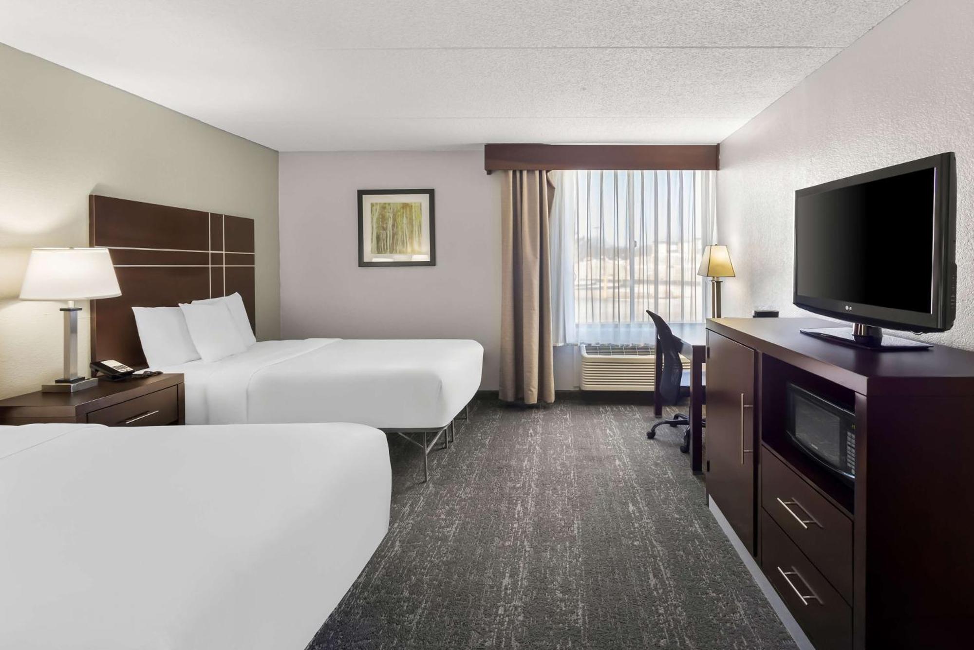 Best Western Luxbury Inn Форт Уэйн Экстерьер фото
