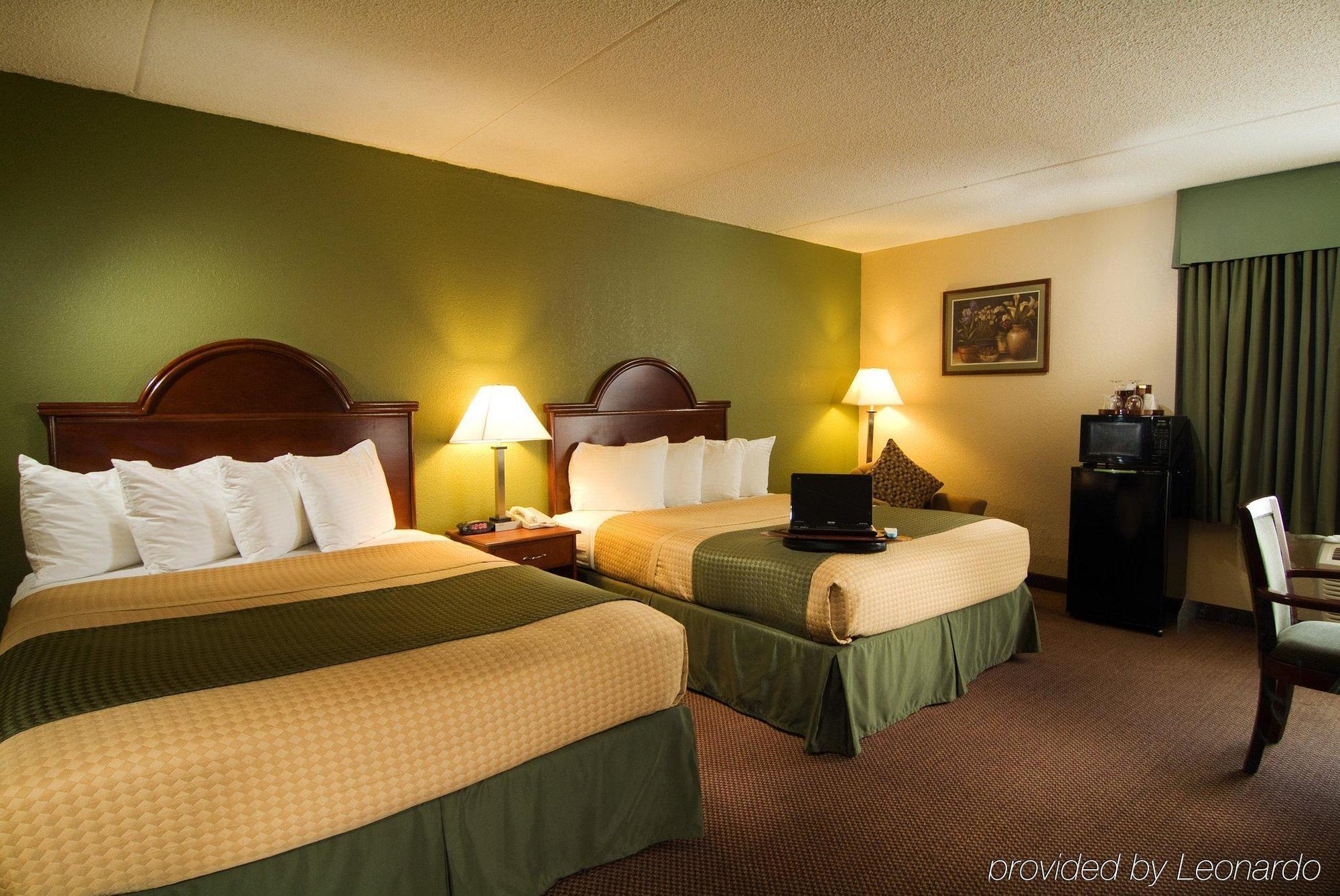 Best Western Luxbury Inn Форт Уэйн Номер фото